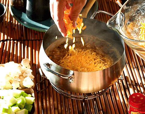 Aged Cheddar &amp; Guinness Fondue